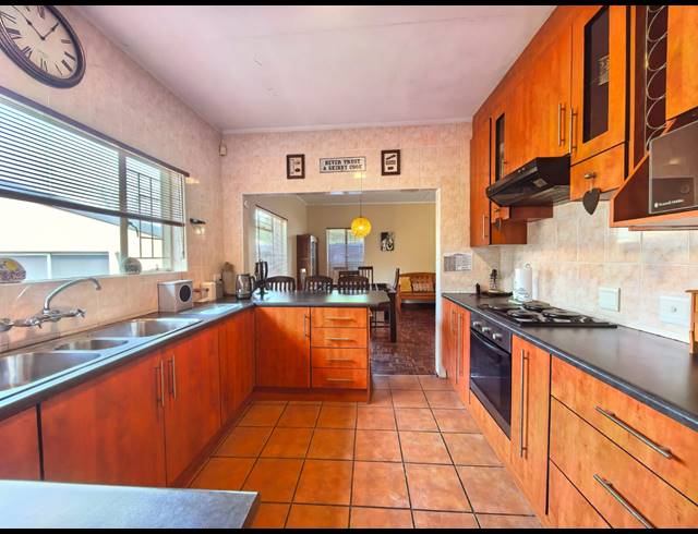 4 BEDROOM HOUSE FOR SALE IN SASOLBURG EXT 11